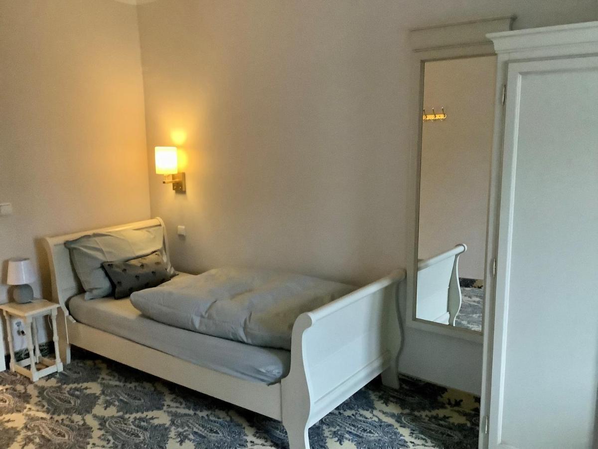 Strandhotel Berg 베르크 암 슈타른베르거 제 외부 사진